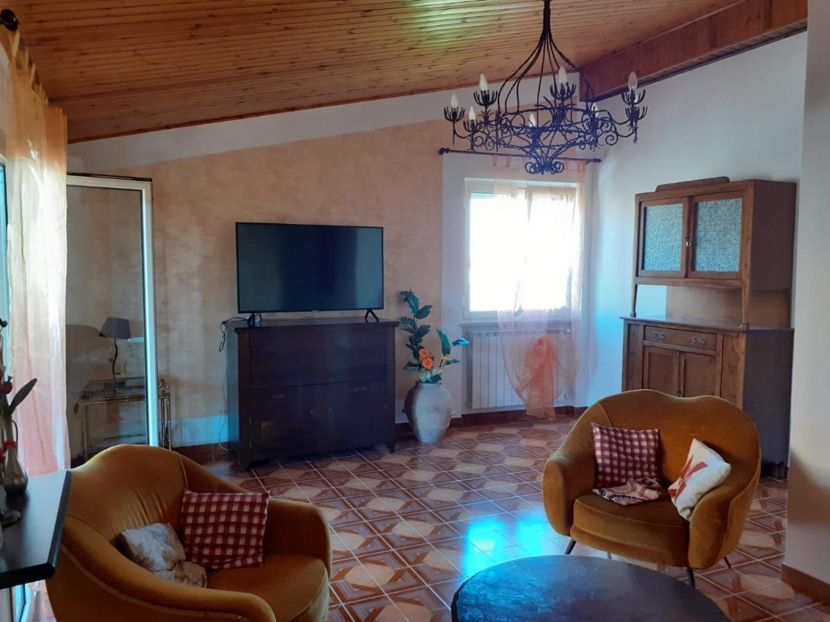 Appartamento Gradoli, Lago Di Bolsena Bagian luar foto